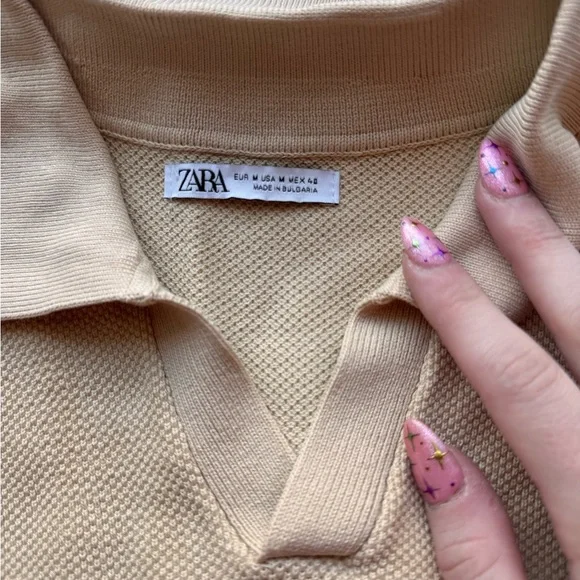 Zara Men’s Beige V-Neck Sweater - Picture 1 of 5